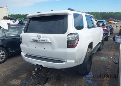 2022 Toyota 4Runner Sr5 z USA, uszkodzony, nr VIN JTEMU5JRXN6034091